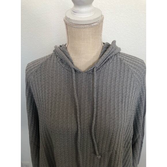 Chaser Gray and Silver Waffle Weave Dolman Sleeve Thermal High-Low Top - M - Picture 3 of 7